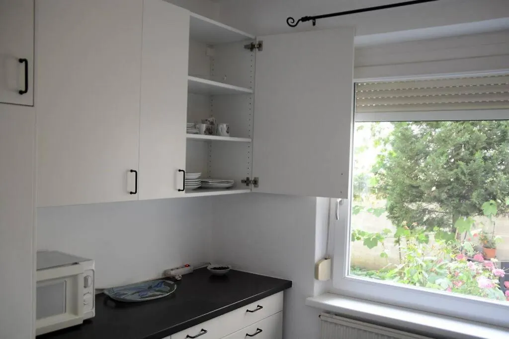 Apartment With Garden View In 1170 Wiedeń