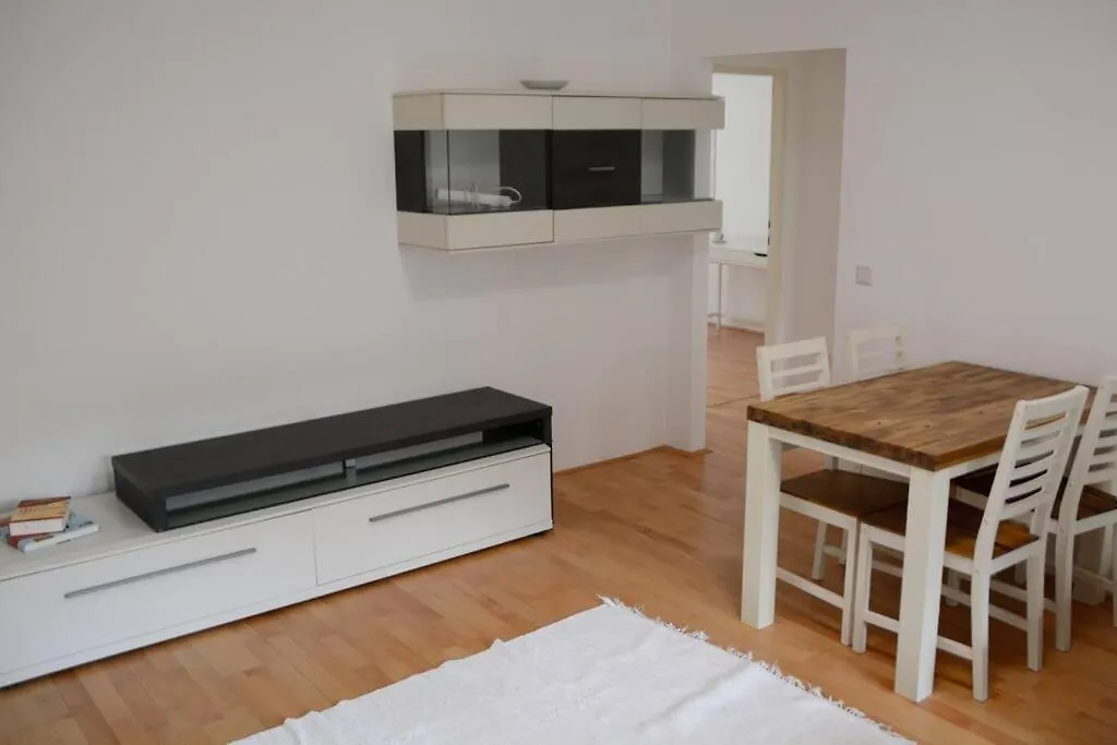 Apartment With Garden View In 1170 비엔나 오스트리아